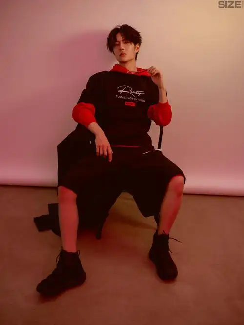 王一博 2019size潮流生活造型全记录