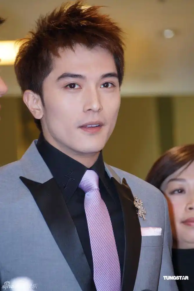 p>邱泽(roy chiu),1981年10月14日出生于台湾省台北市,中国台湾影视