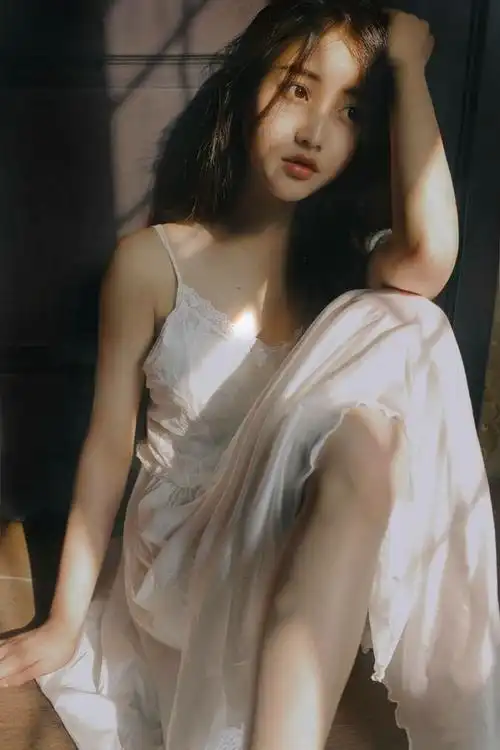 文艺范女生qq皮肤透明