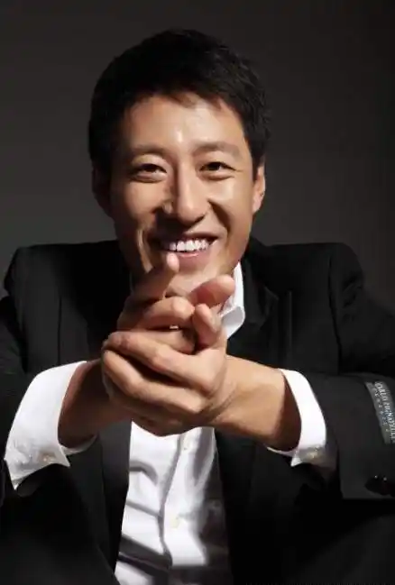 论大长脸男星只服这8位各有特色有人被调侃像鞋拔子