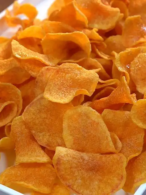自己在家炸薯片酥脆又好吃不用出去买了