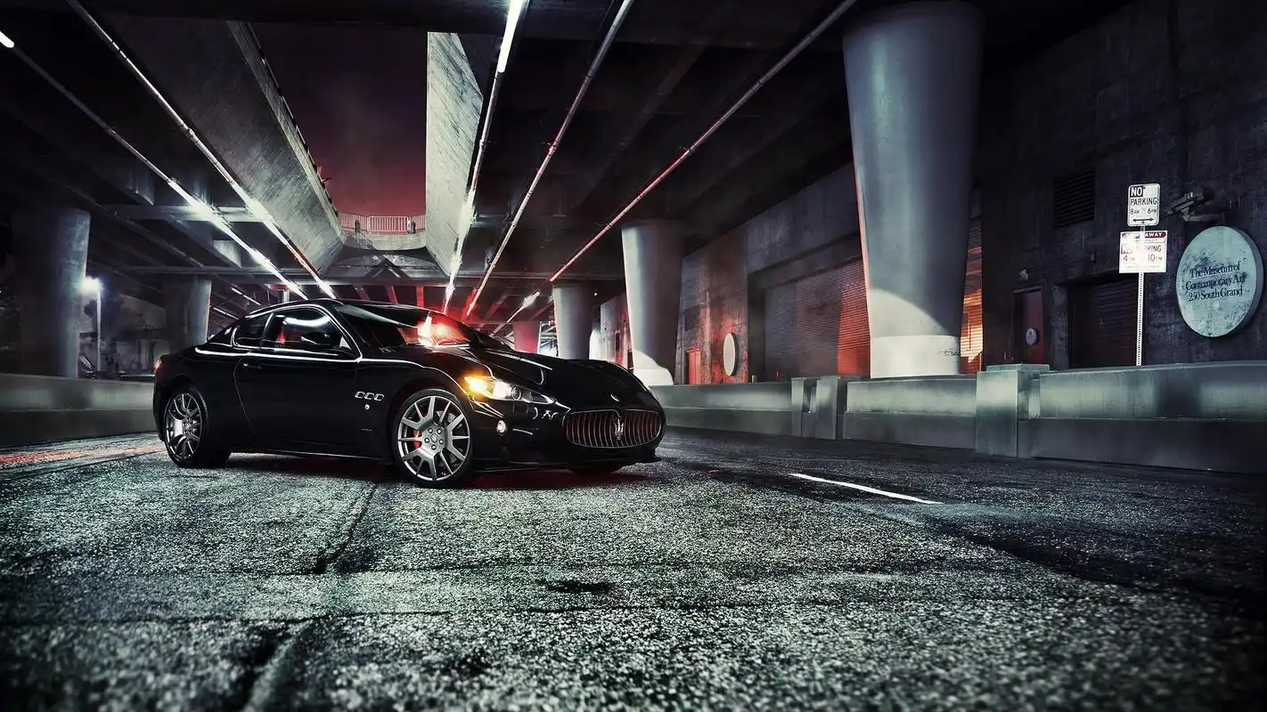 精选炫酷汽车高清电脑桌面壁纸