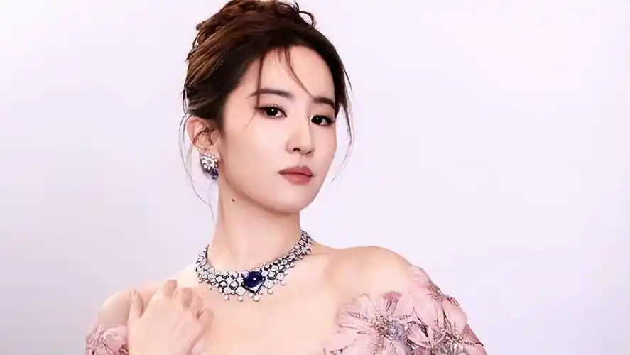 景甜许凯cp?刘亦菲后续安排?_消息_投资方_营销