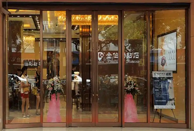 不锈钢店面门 贵阳宏达不锈钢工程有限公司【官网】|贵州不锈钢贵州