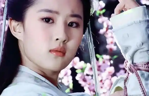 同样演美人出浴刘亦菲祝绪丹对比差异一目了然