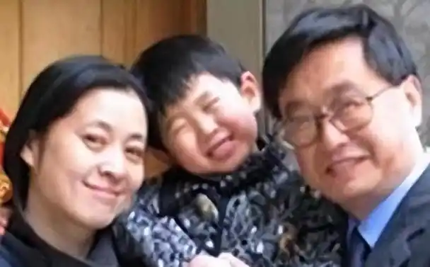 王文澜与倪萍离婚弃生病儿子被骂18年今71岁一人生活