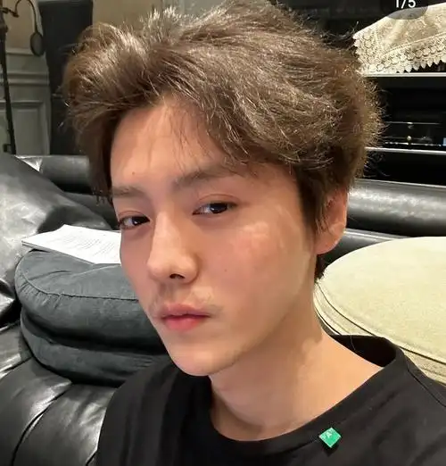 20230224鹿晗ins更新:开心!