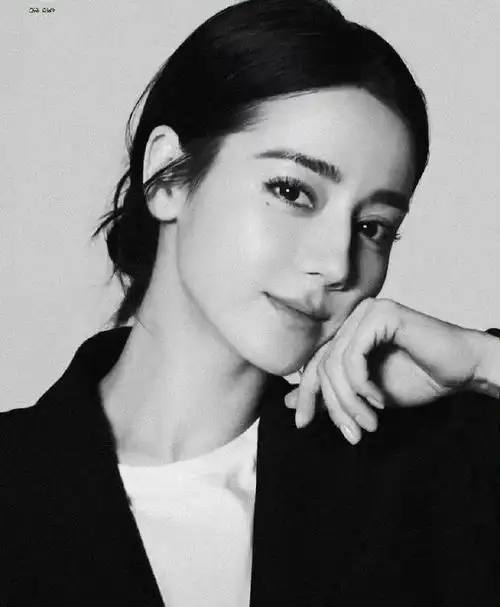 迪丽热巴首位破3000w点赞女明星#不仅是海内外人气最顶的女星,也 900