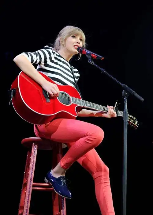 taylorswift为他人创作的歌曲