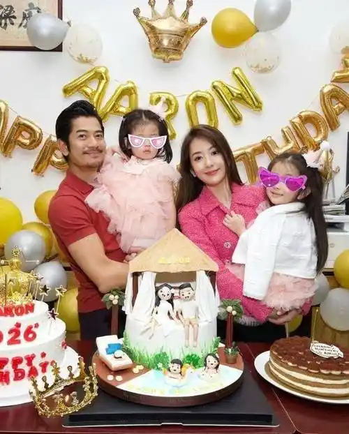 照片_一家人_刘德华