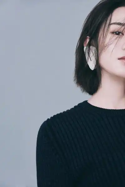 赵丽颖 时尚cosmo首封 图源@肉沫沫酱啊