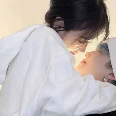 情侣头像一男一女分开两张可爱