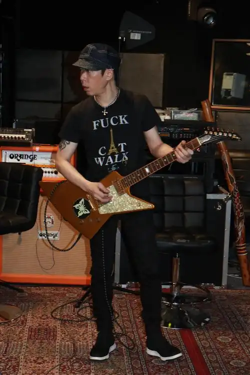 黄贯中把黄家驹放心里 称张继科欠自己一顿饭没还-搜狐