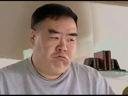 郑则仕特殊的表情动作拿捏得非常到位,带入感极强,罕有瑕疵,现在大家