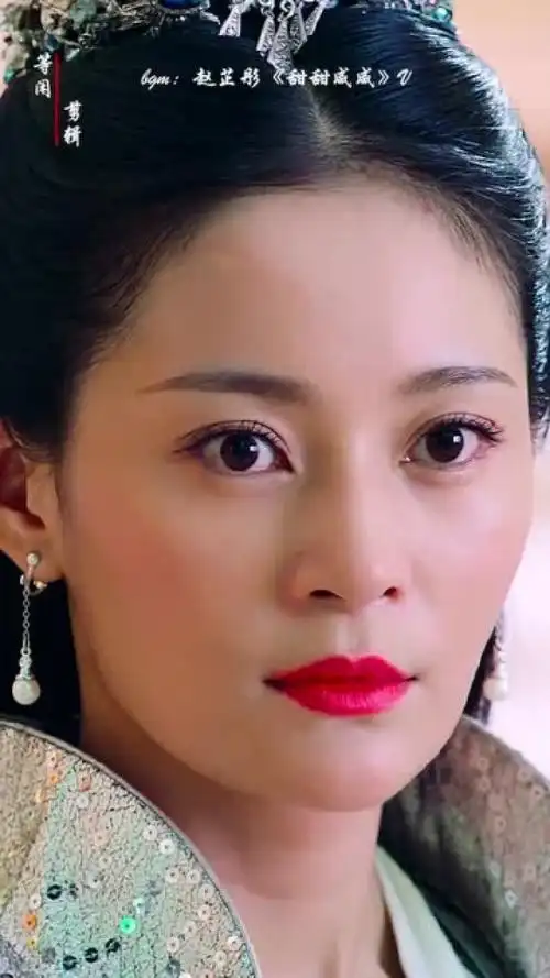 王媛可,长相就很温婉,演的了反派纯妃,也演的了风神!