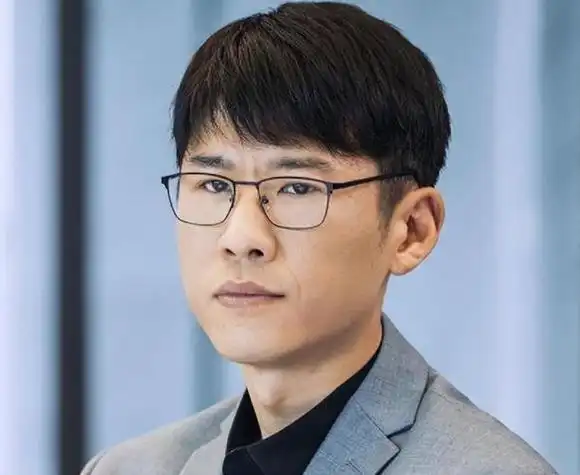 王骁是一位中国内地男演员,出生于1978年5月4日,今年已经40岁了.