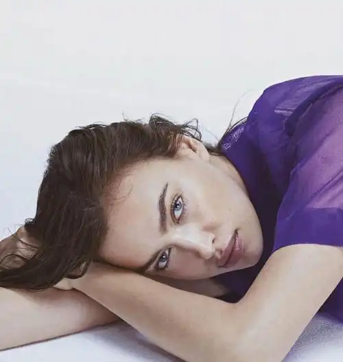 俄罗斯超模伊莉娜沙伊克irinashayk的时尚杂志大片