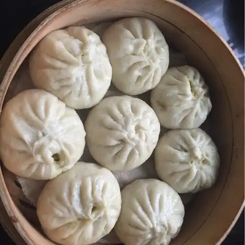 末末春做的家庭手工肉馅大包子