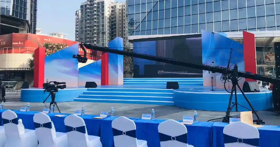 民盈国贸城-舞台舞美搭建