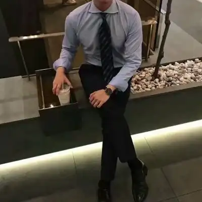 高冷部位西装男头79大风吹丑鬼 山海等烂泥._男生头像_我要个性网