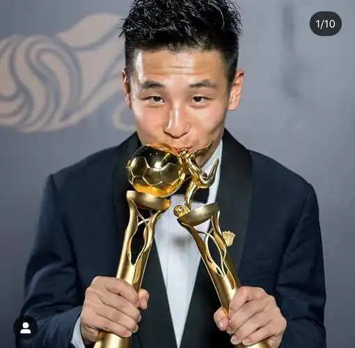 中国球员武磊转会西班牙人,本周二从17时开始,球员将亮相rcde球场.