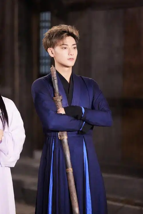 黄子韬萌探探探案3