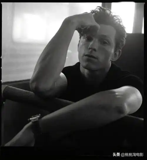 组图小鲜肉变肌肉男蜘蛛侠汤姆赫兰德绅士风杂志大片