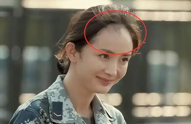 女明星也秃头?杨紫鞠婧祎全靠小心机,杨幂没刘海就是"光明顶"