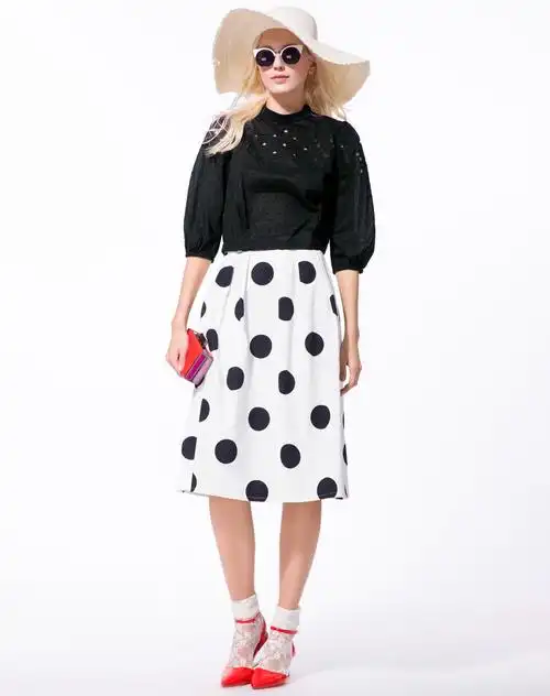 白底黑点波点长裙
