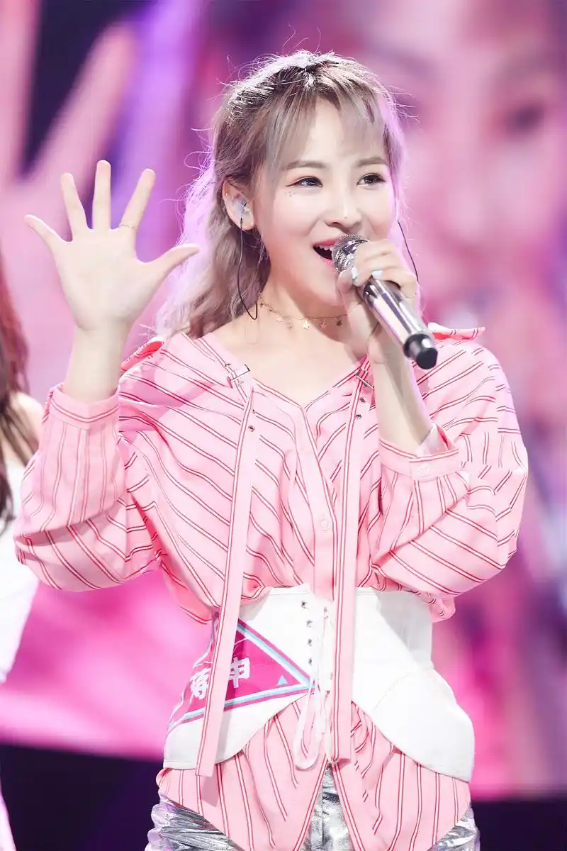 sing女团蒋申《创造101》颜值实力兼备