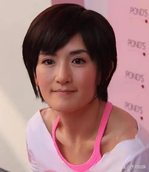 41岁的谢娜,已走上另一条"康庄大道"