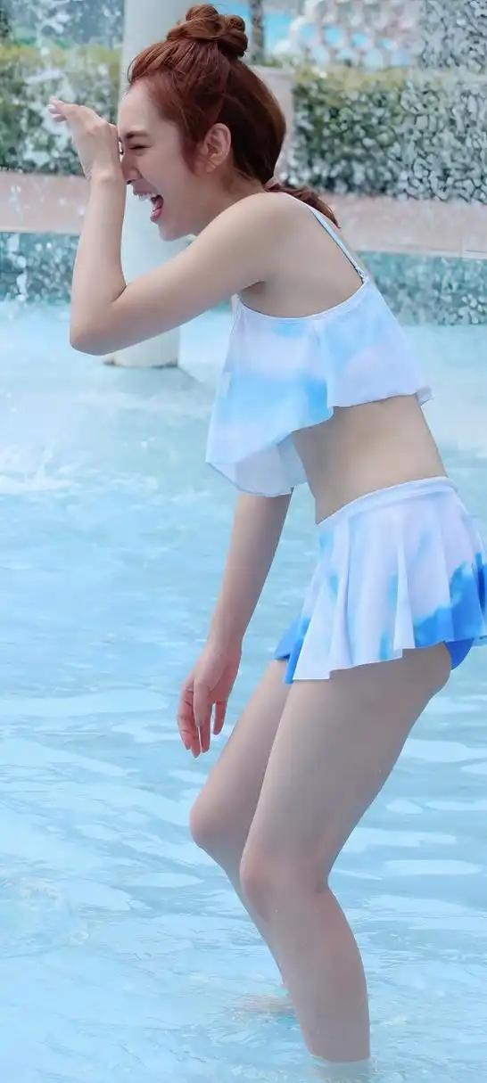 王晓晨的旧照!那一年的王小米,太性感了,体育老师怎可能不迷糊!