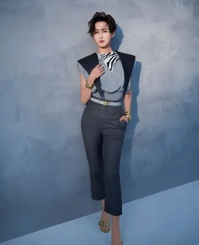 今日柠檬精已上线!袁弘张歆艺情人节甜蜜撒狗粮