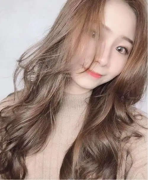 雾色奶茶色外加浪漫大卷图片