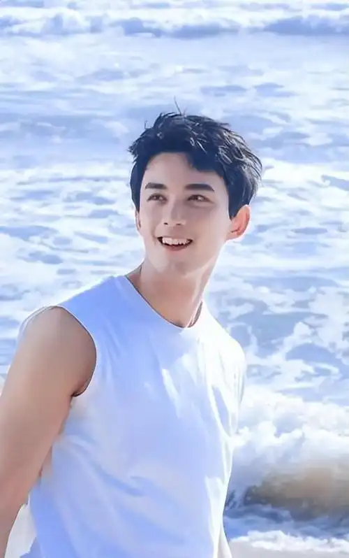 明明没有阳刚之气,还硬要装成男子汉,这几位小鲜肉不尴尬吗?