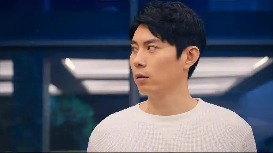 羞羞的铁拳:艾伦小表情实力抢镜,不愧是实力派,演技炸裂!