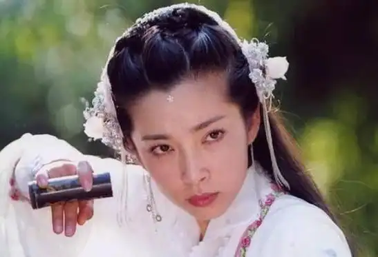 明明是当奶奶的年纪却还是单身这5位大龄女星各有各的苦衷