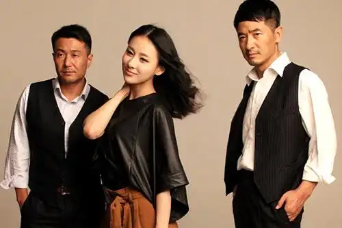 《劫中劫》棚拍海报 郭晓冬秀动作控诉三宗最