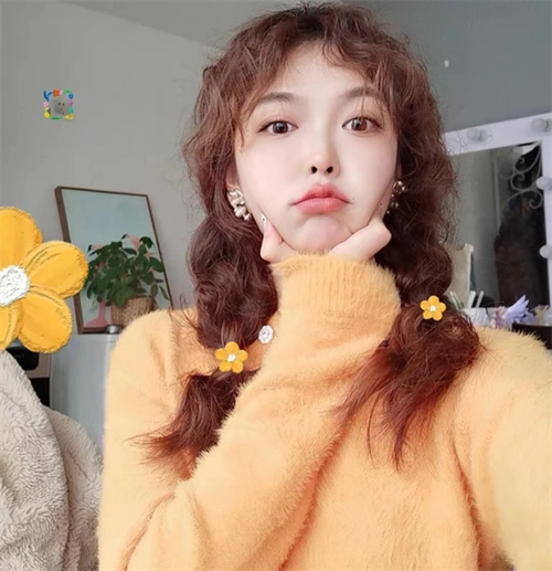 今年最新流行烫发 蓬松感玉米须烫发_女生烫发 - 美发站