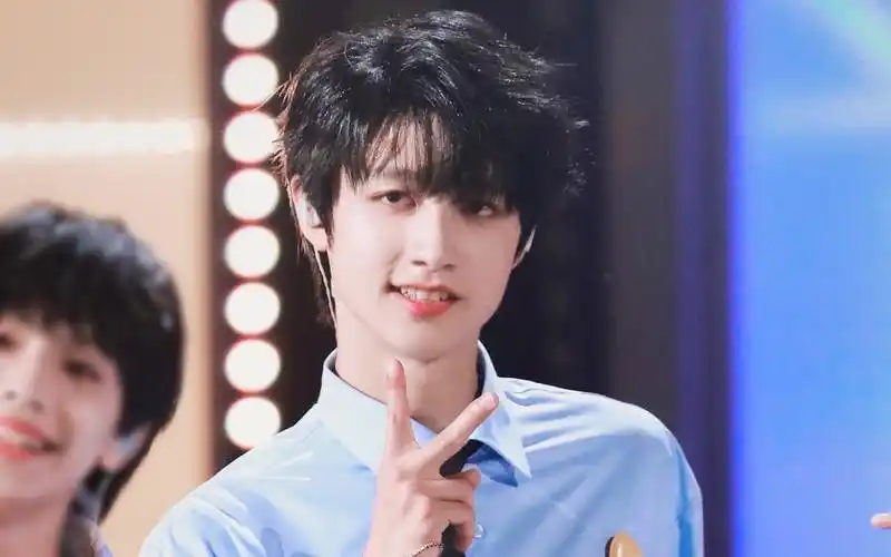 【朱志鑫】神说,你天生属于 c 位