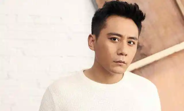 盘点娱乐圈"大头"男星,靳东 刘烨 徐峥榜上有名,雷佳音垫底