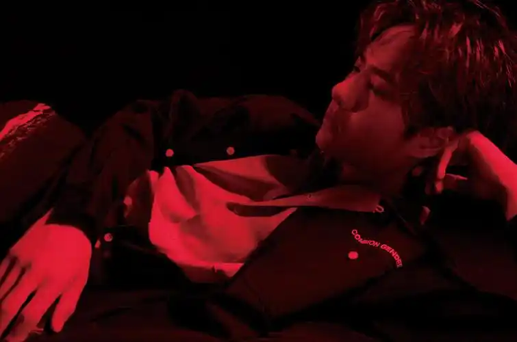 王一博精致帅气写真图片1010