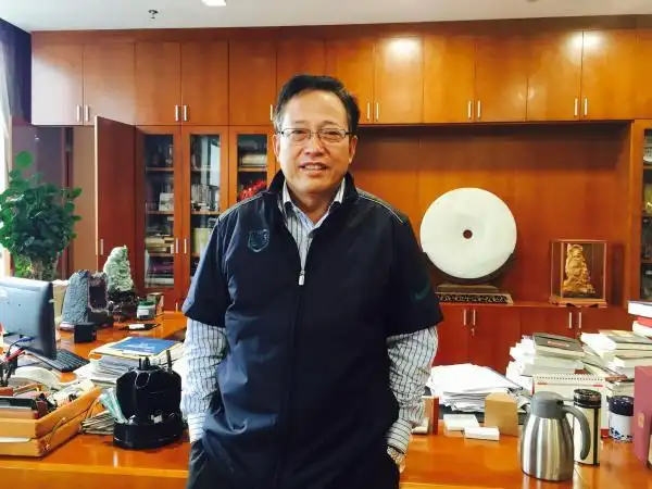 专访深圳创新发展研究院理事长张思平多讲点危机更有利发展