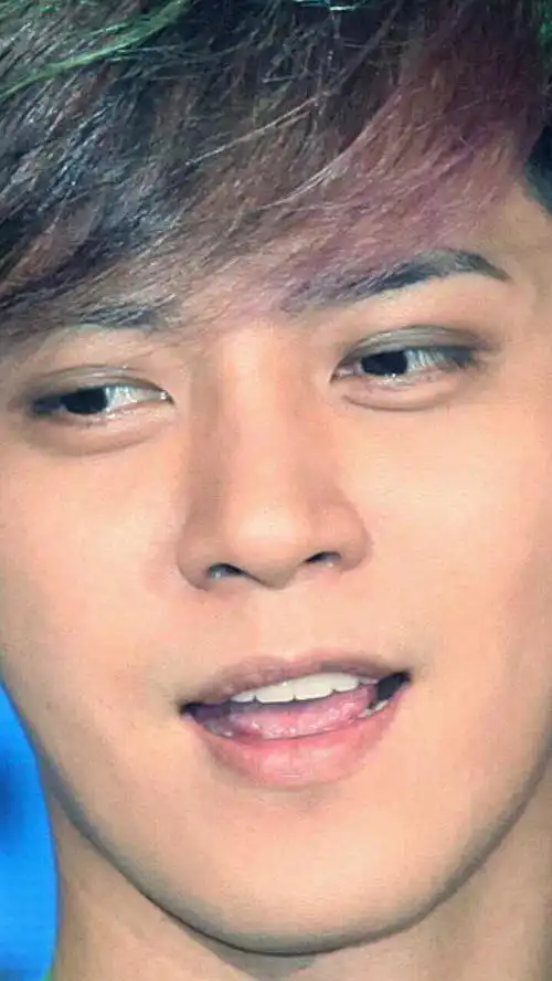 隔壁说罗志祥新做了双眼皮是吗?【多图】