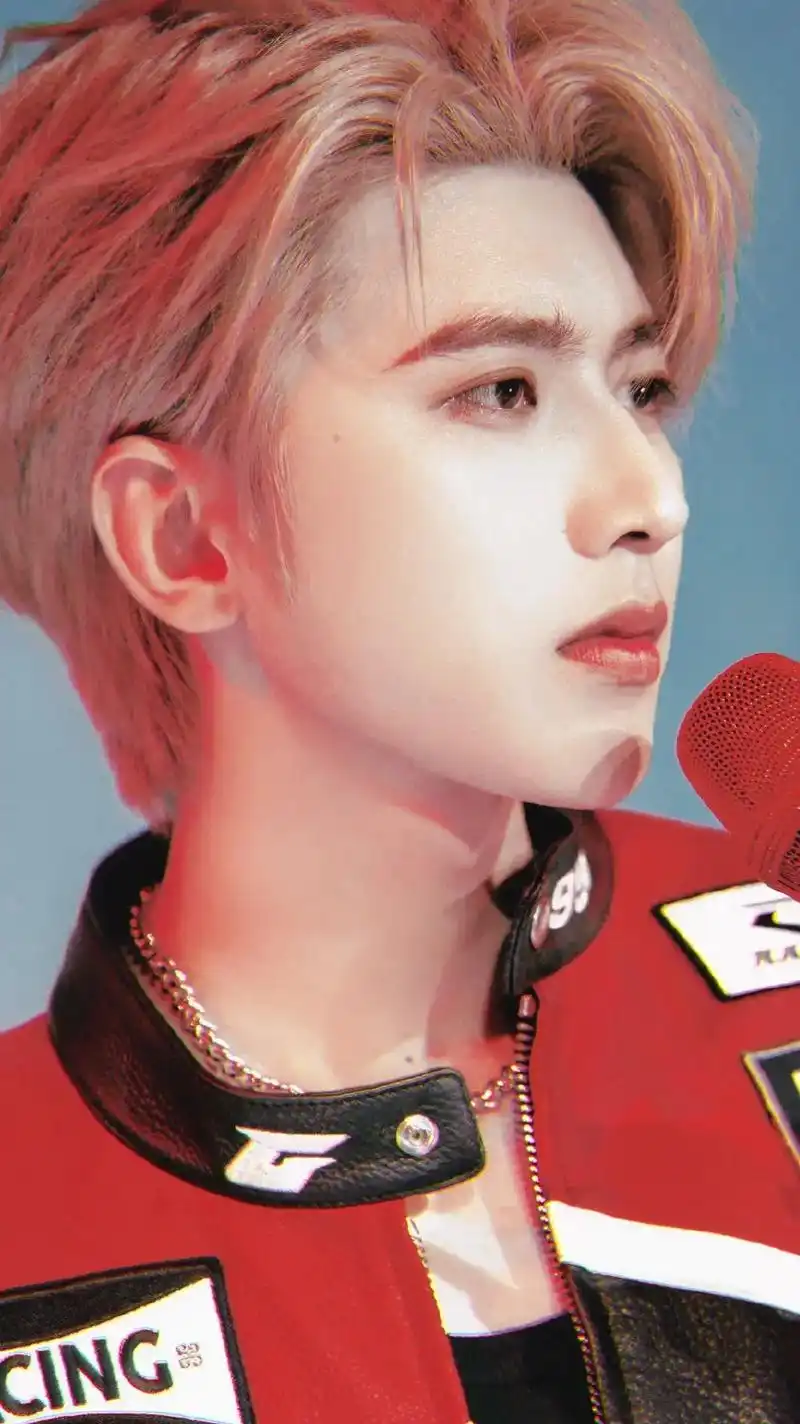 "我的男孩不善言辞 但我懂他所有温柔"  @蔡徐坤 #蔡徐坤 - 抖音