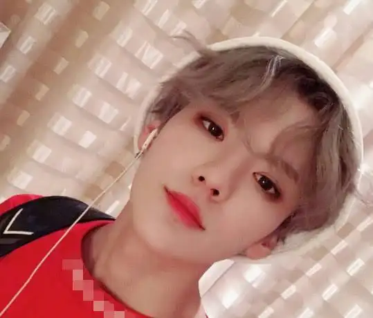 毕雯珺出道前照片被曝光五官差距太大粉丝傻眼是一个人吗