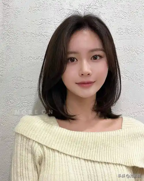 最值得尝试的女发:瘦脸微扣锁骨发,让你挑不出毛病_发型_女性_脸型