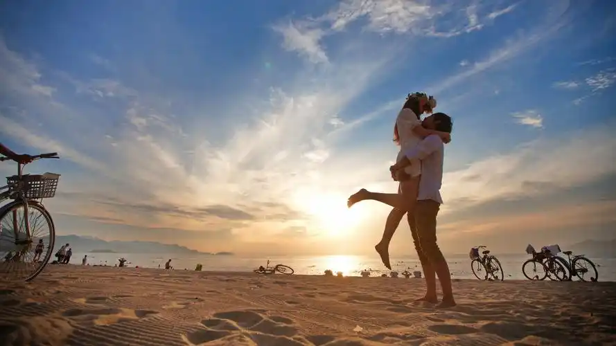 深情挚爱,浪漫情侣壁纸,非主流风格,免费下载美化桌面