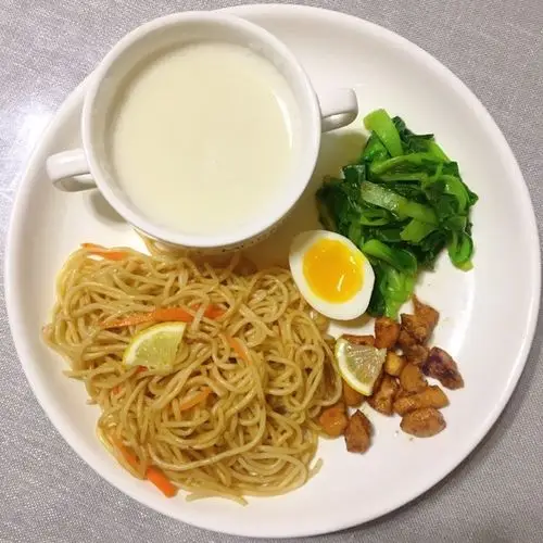 恩夏小宝宝做的早餐早餐