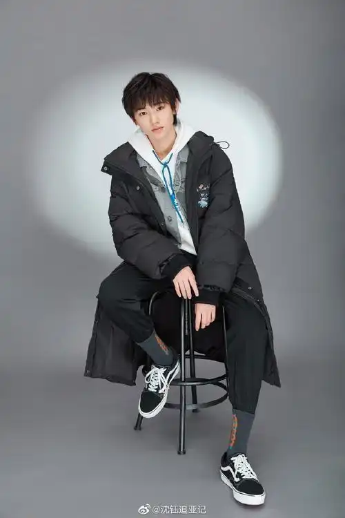 宋亚轩韩都衣舍衣服合集